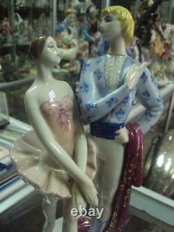Duet Couple Ballet dancers Ballerina USSR Russian porcelain figurine 4195u