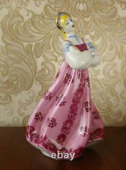 Folk Traditional Dancer Woman Lady Russian porcelain figurine 4652u