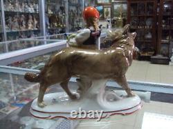 Girl Little Red Riding Hood and Wolf German porcelain figurine WKC Weiss 9131uu
