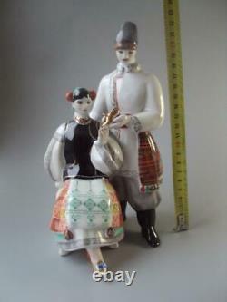 Love couple Characters N. Gogol USSR Russian porcelain figurine Vintage 3528u