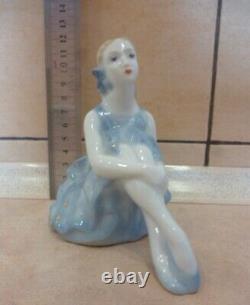 RIGA Young Ballet dancer Girl Lady Balerina USSR Russian porcelain figurine 4271