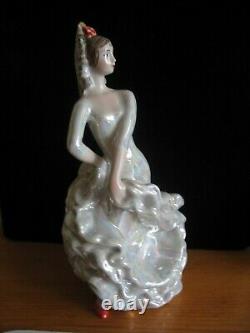 Spanisch folk dancer BOLERO Gypsy woman girl Russian porcelain figurine 1595u